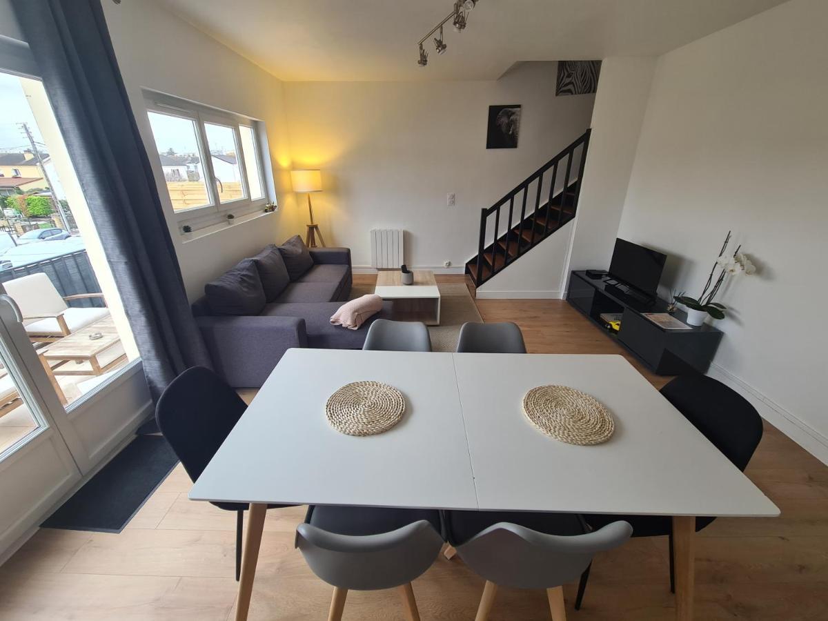 Duplex Familial Proche Gare Et Hyper Centre Ville Villepreux Exterior photo
